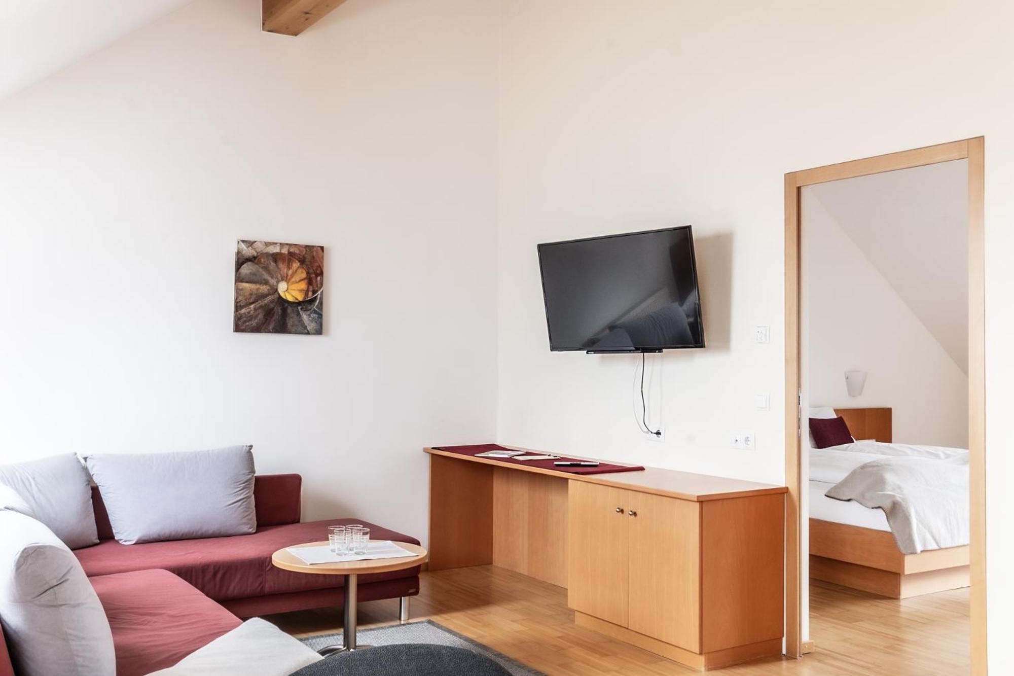 Hotel Loewen Lingenau Exteriör bild