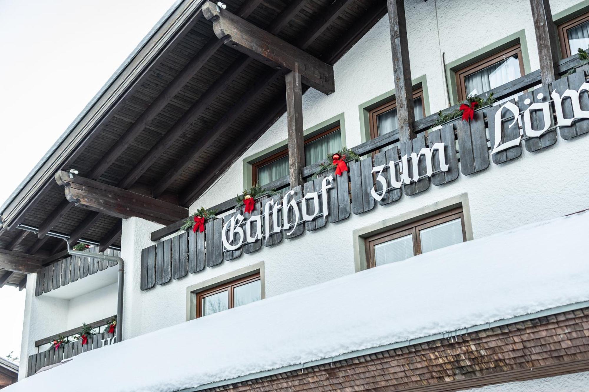 Hotel Loewen Lingenau Exteriör bild